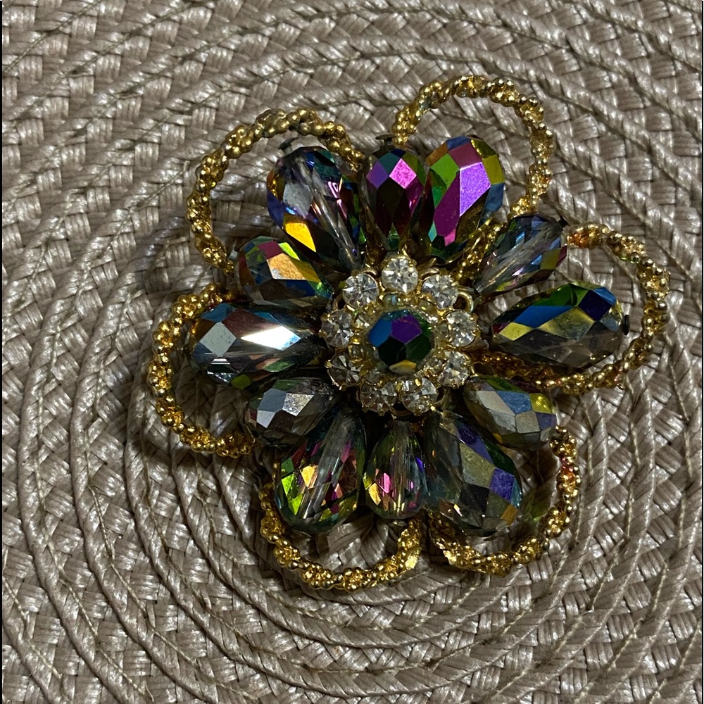 Juliana D&E Rhinestones brooch.